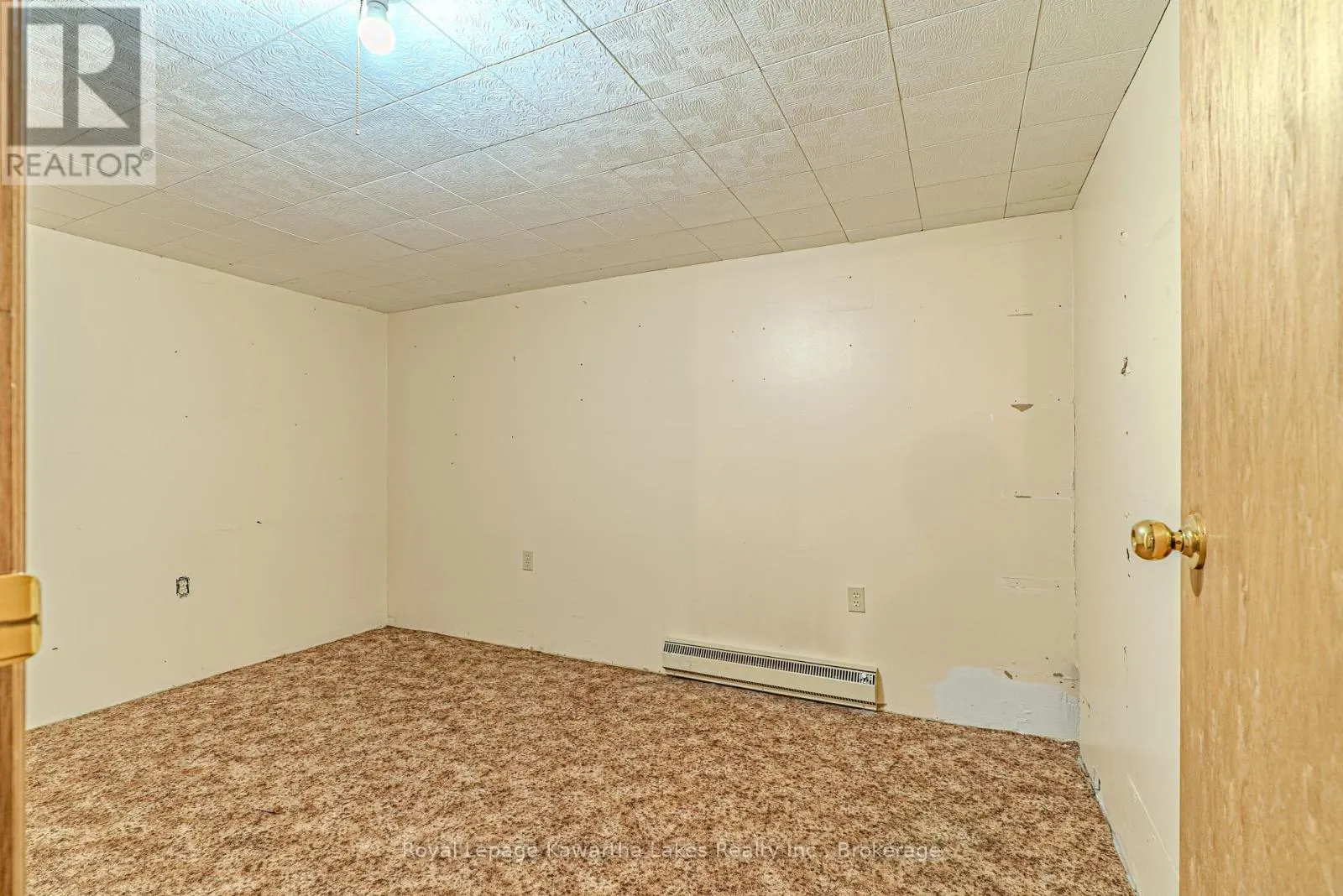 182 COLBORNE STREET W