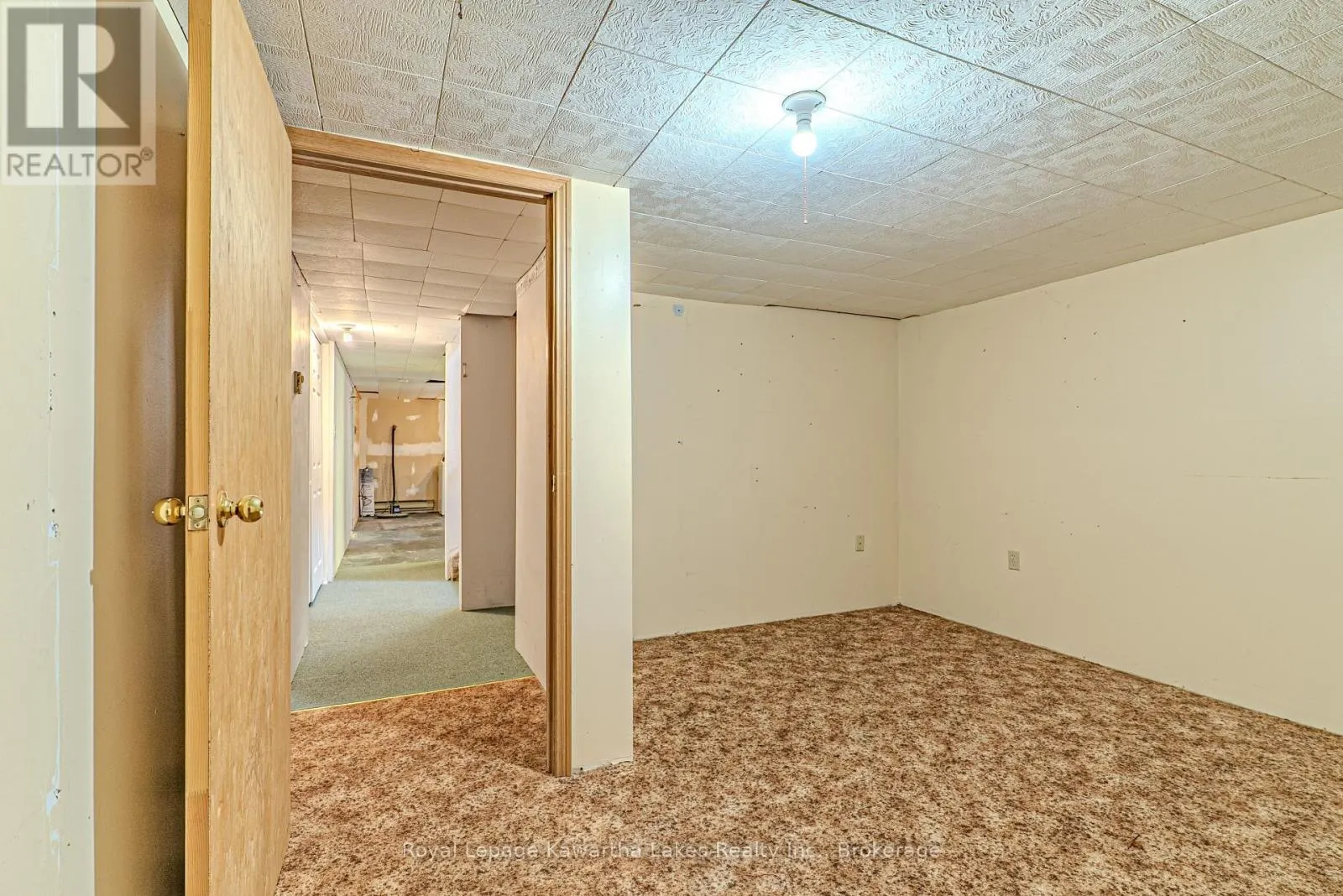 182 COLBORNE STREET W