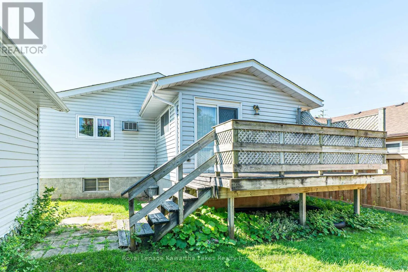 182 COLBORNE STREET W
