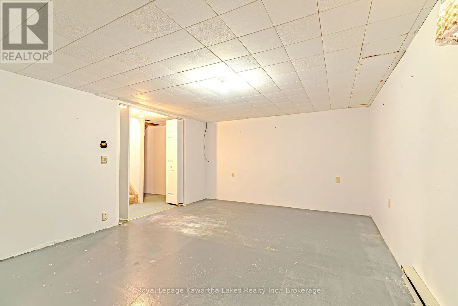 182 COLBORNE STREET W