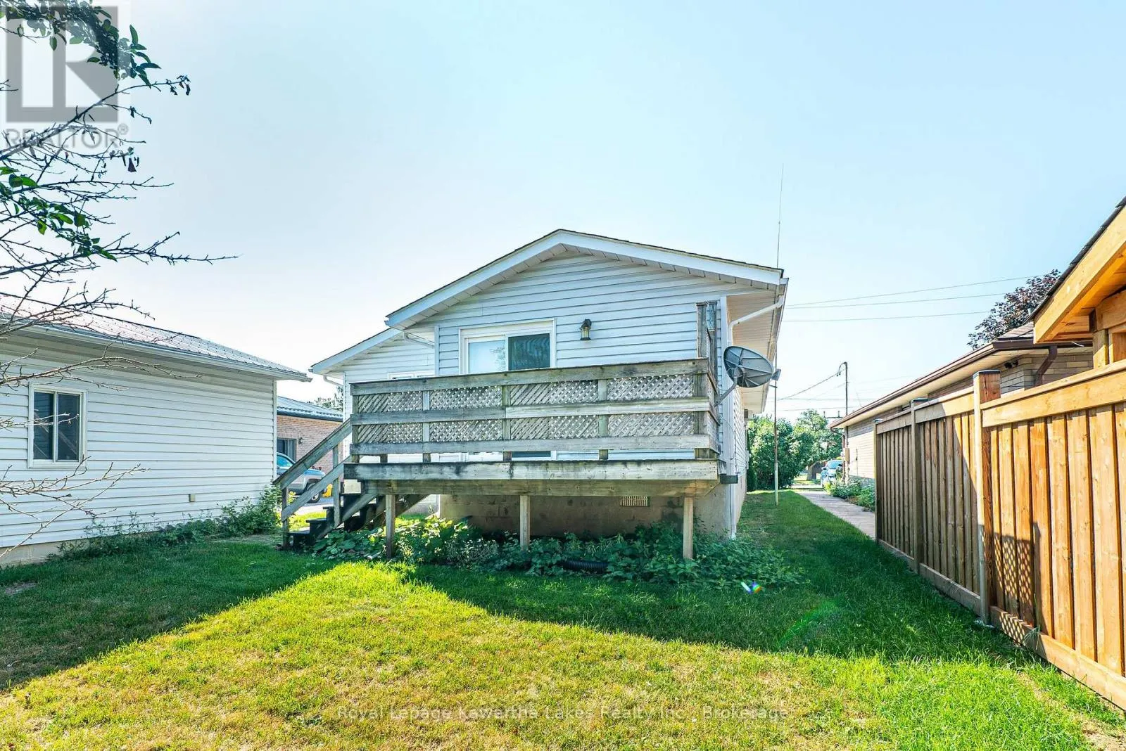 182 COLBORNE STREET W
