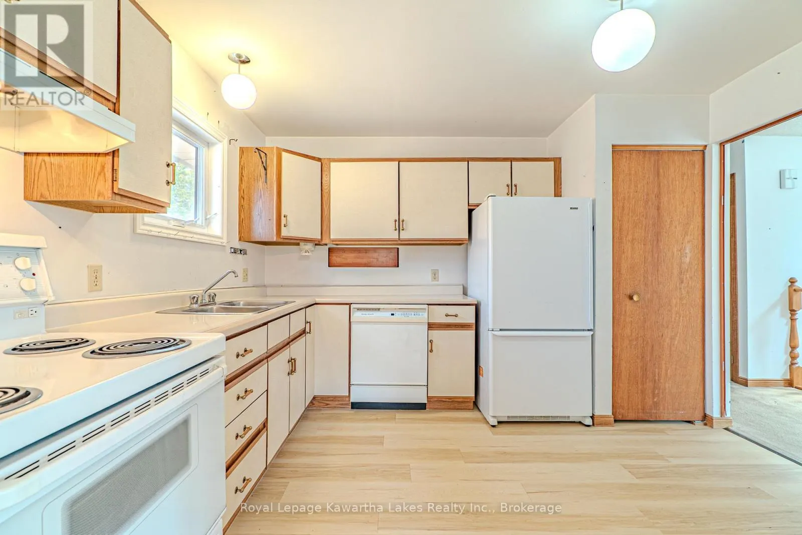 182 COLBORNE STREET W