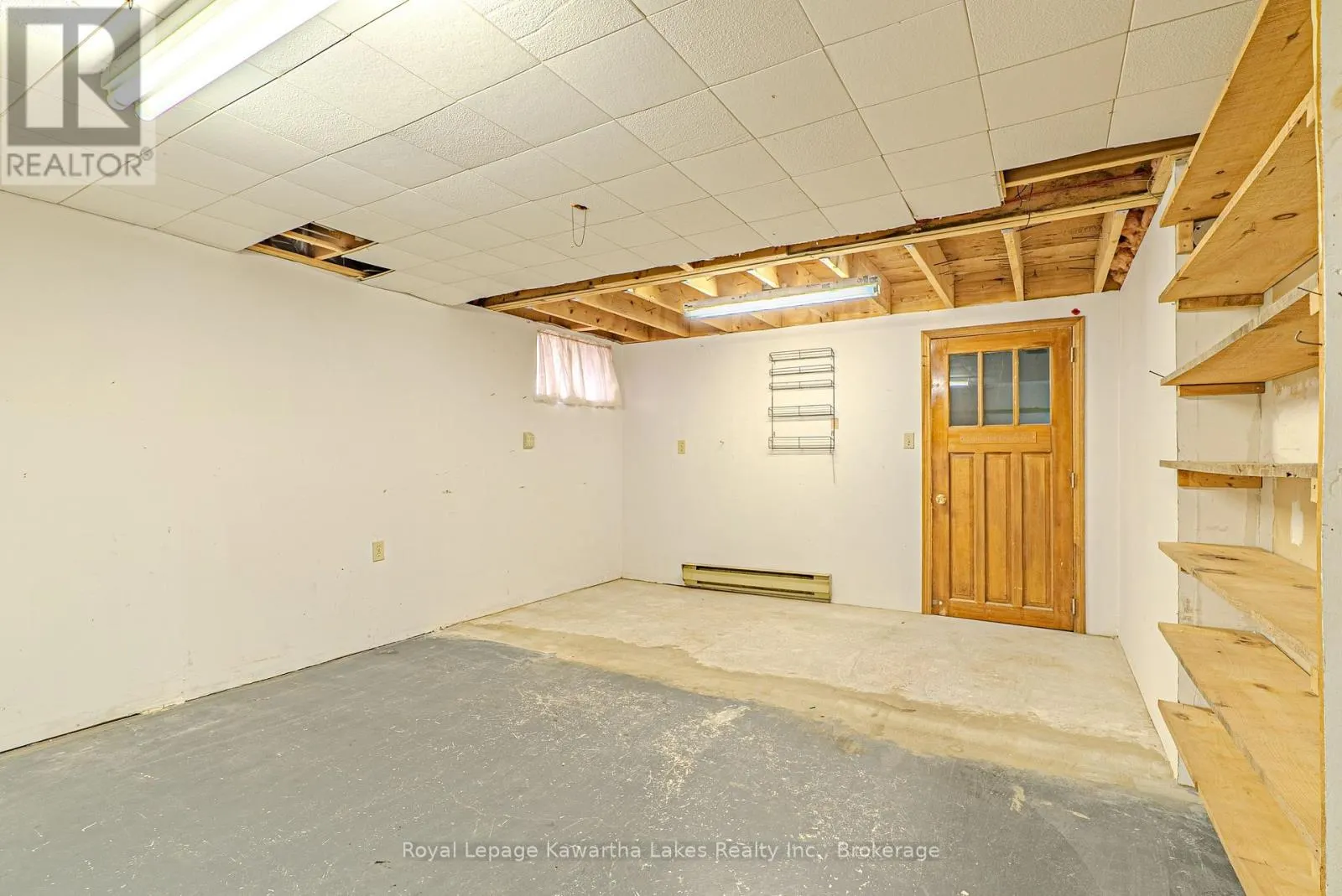 182 COLBORNE STREET W