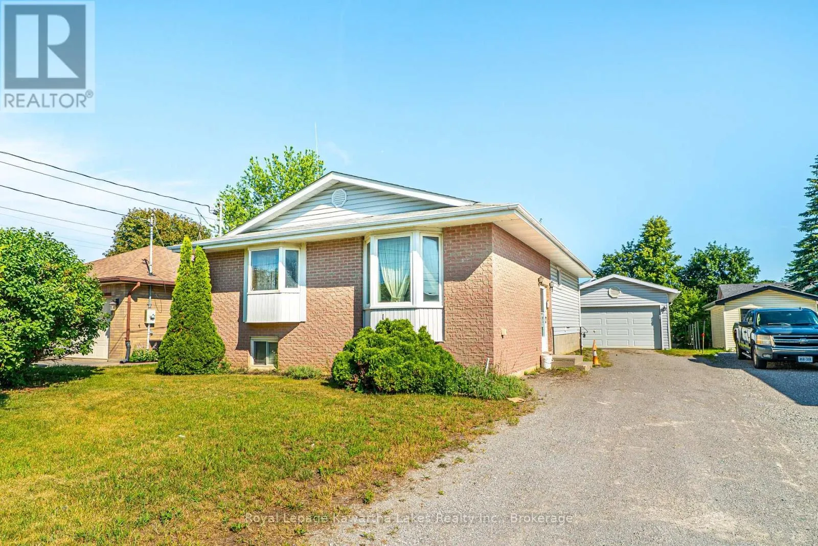 182 COLBORNE STREET W