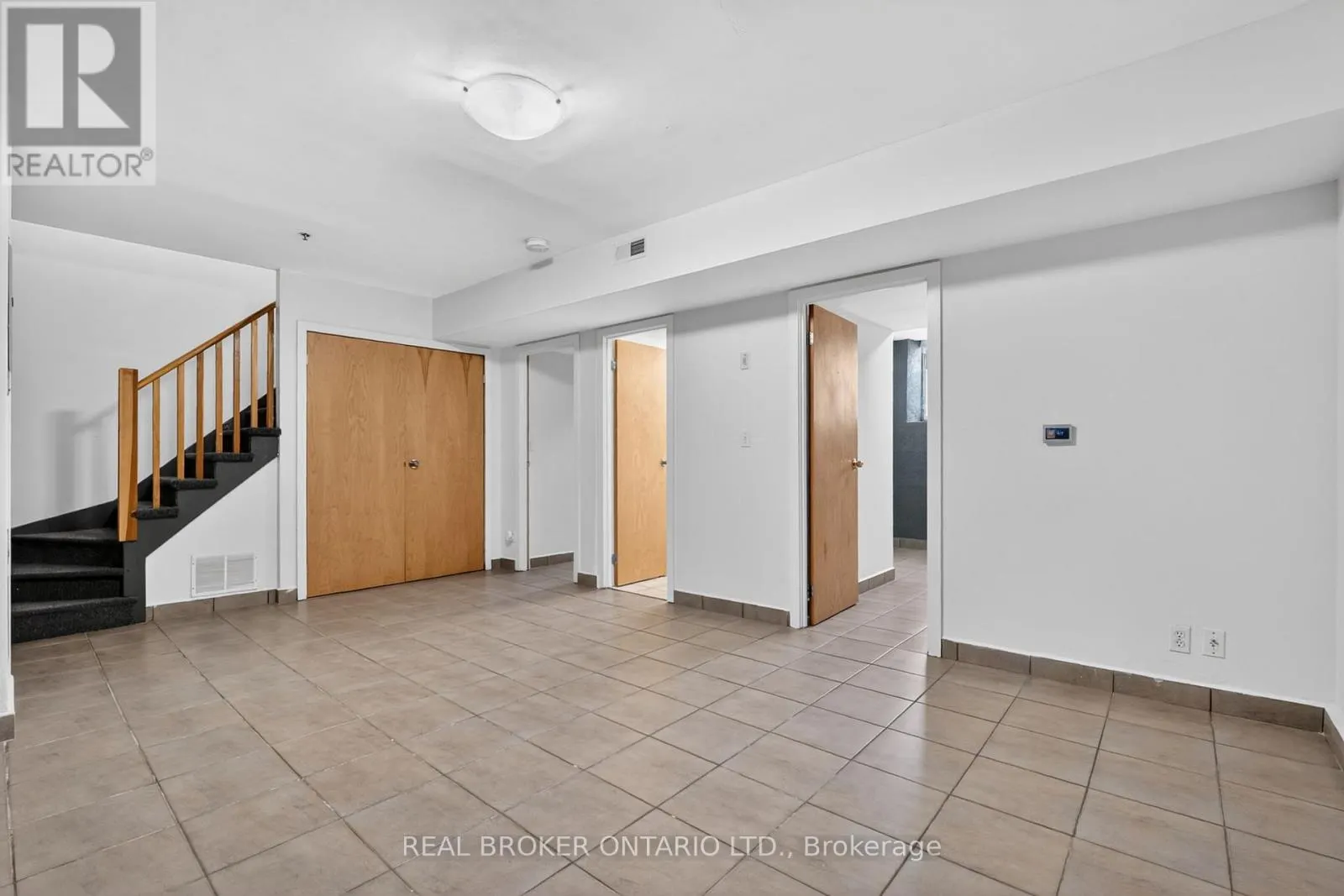 9 - 12 BRIDGEPORT ROAD E