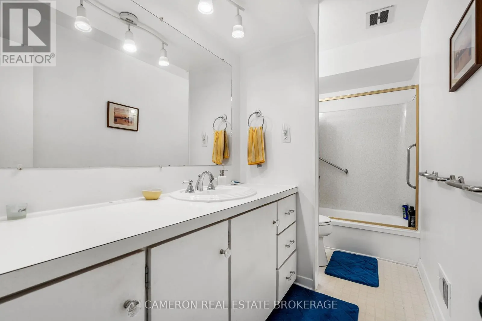 905 THIRD STREET E