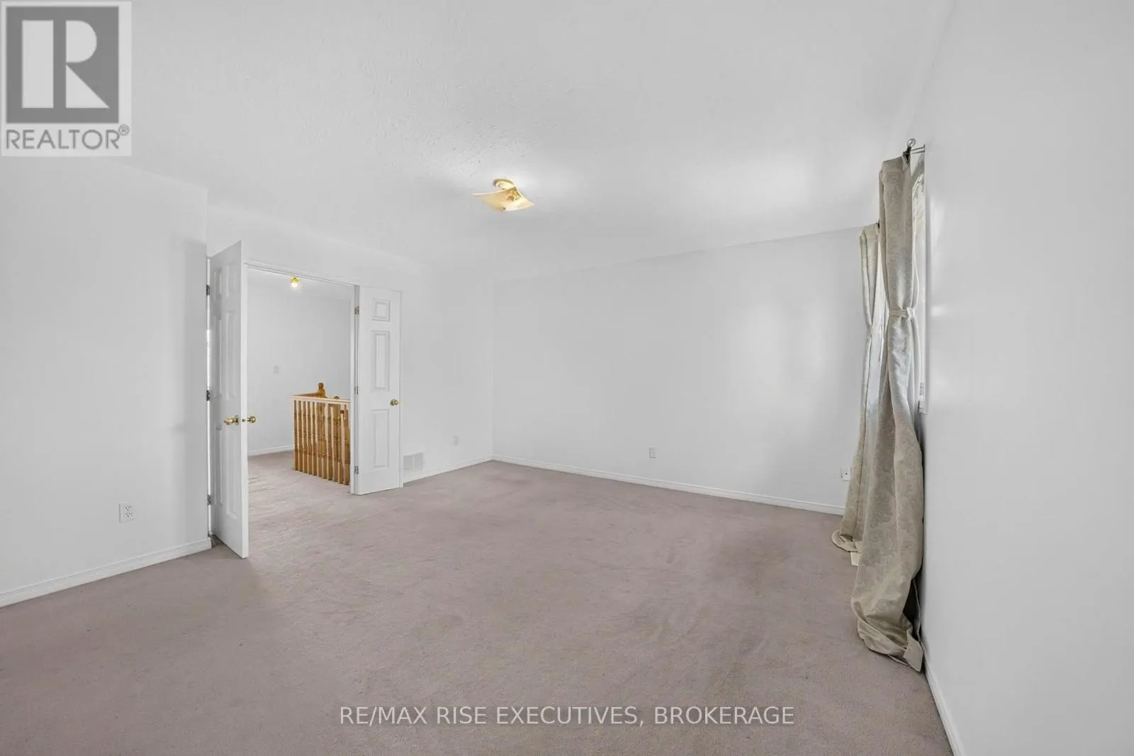 254 ELLESMEER AVENUE