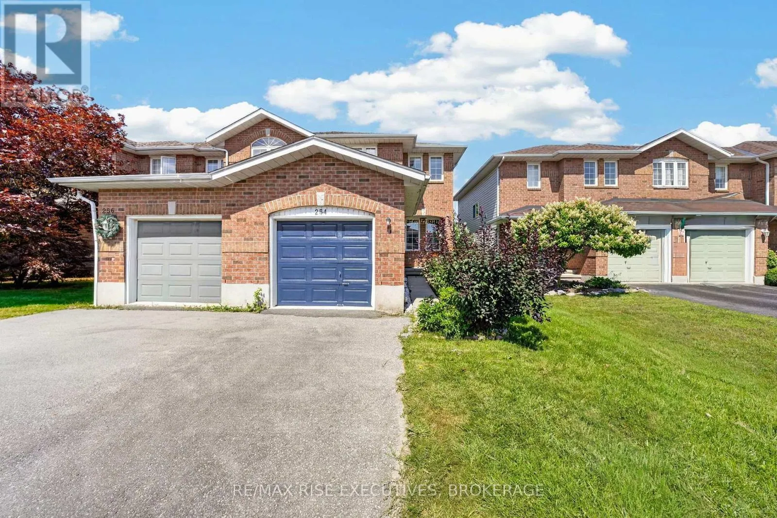 254 ELLESMEER AVENUE