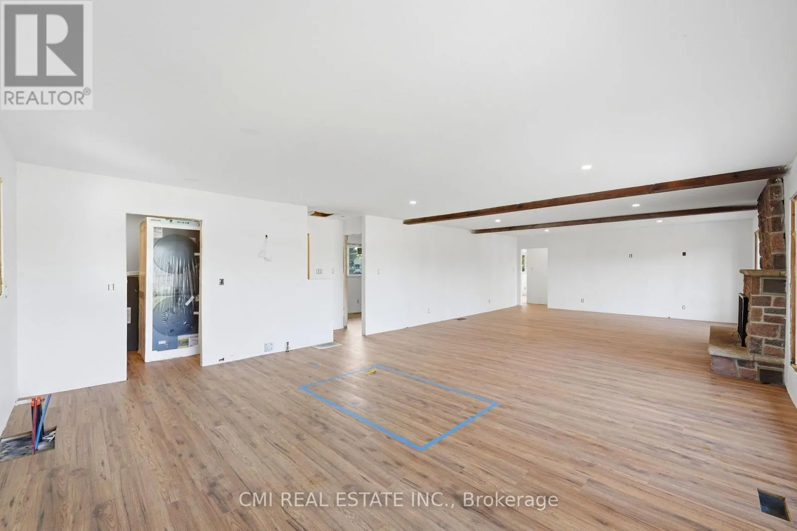 2324 SALMON BAY ROAD