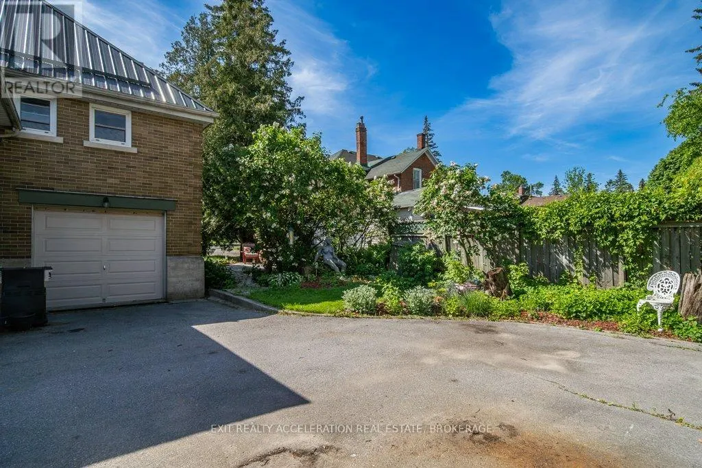 106 DONALD STREET