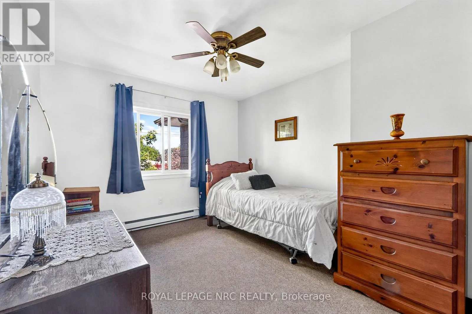 327 - 72 MAIN STREET E #327