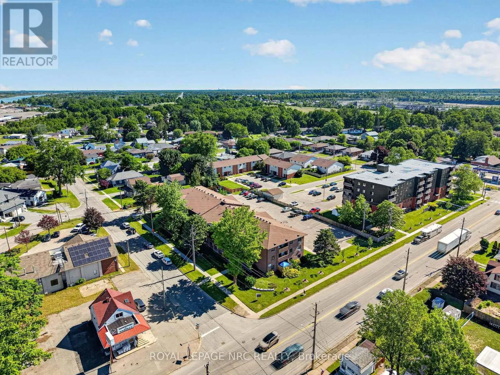327 - 72 MAIN STREET E #327