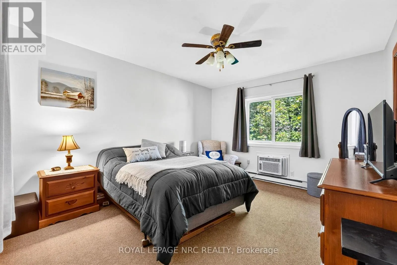 327 - 72 MAIN STREET E #327
