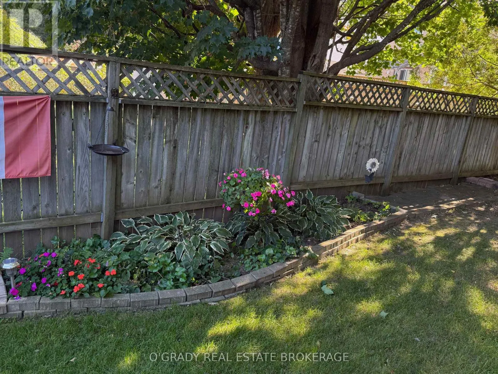 1442 WINDSOR DRIVE