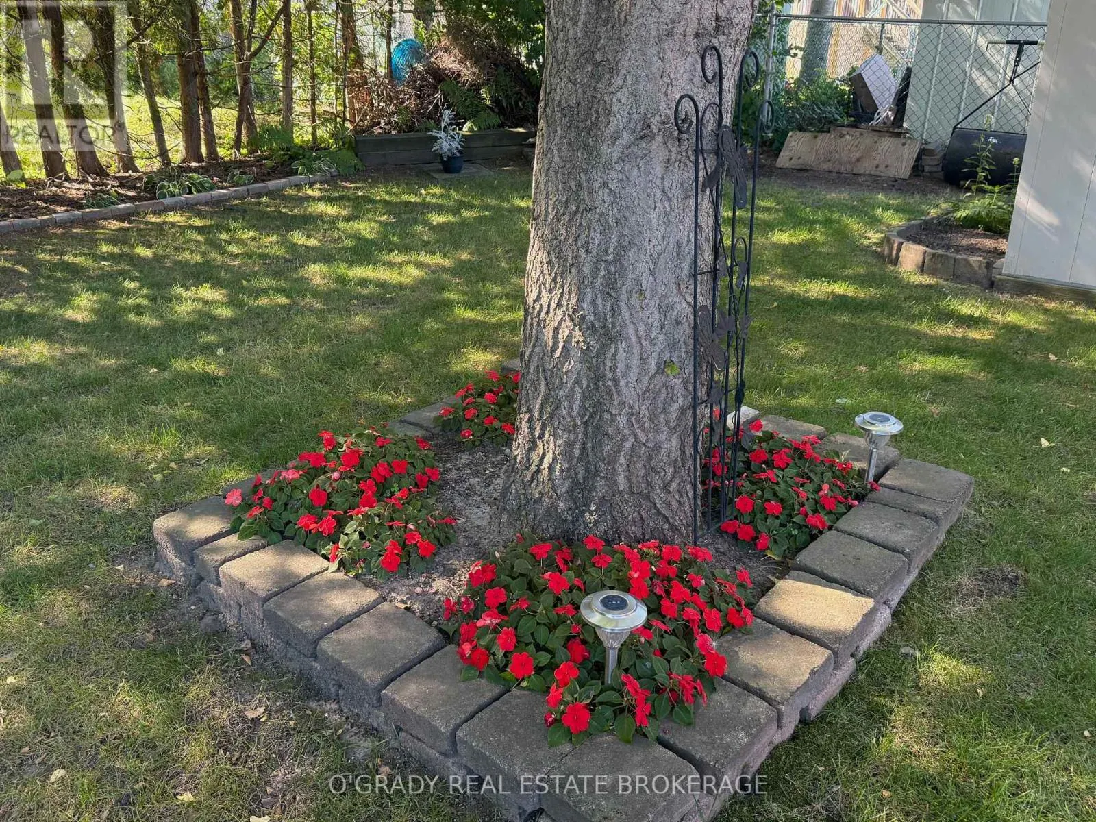 1442 WINDSOR DRIVE