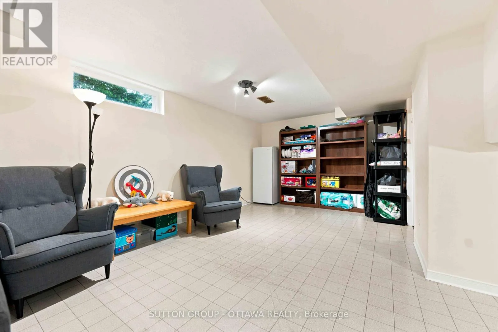 66 FIELDGATE DRIVE