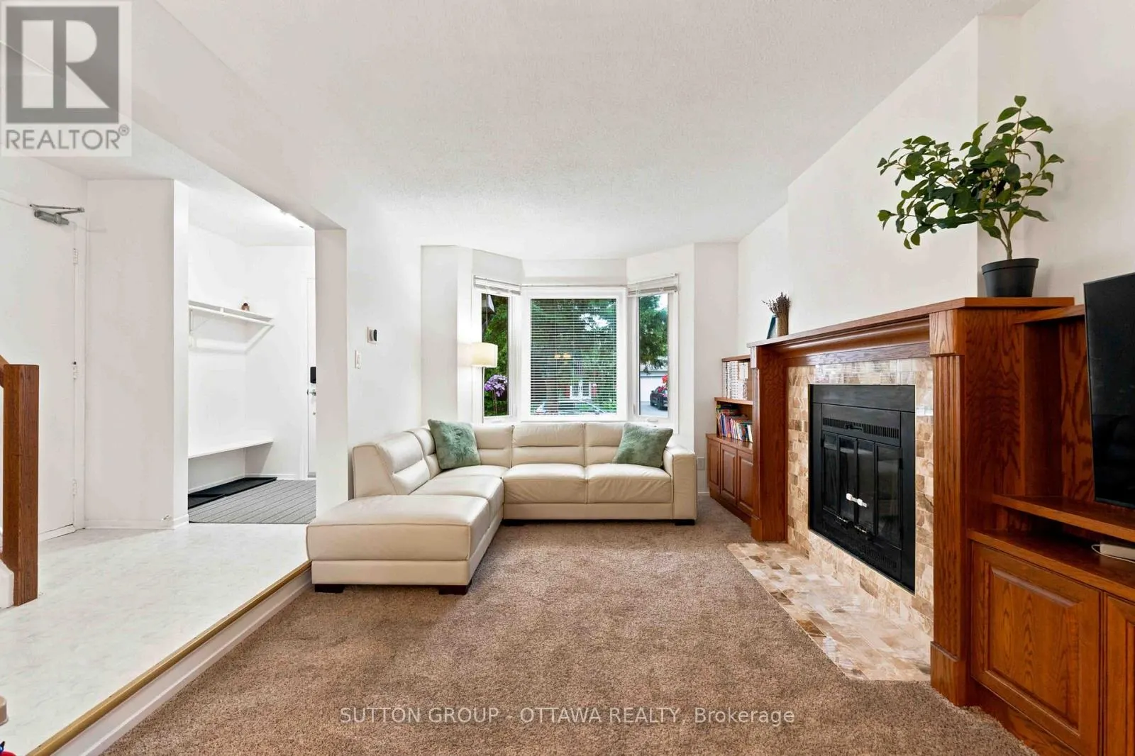 66 FIELDGATE DRIVE
