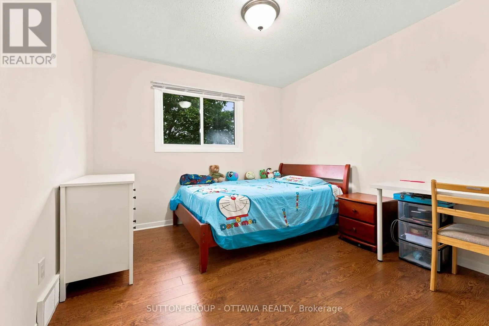 66 FIELDGATE DRIVE