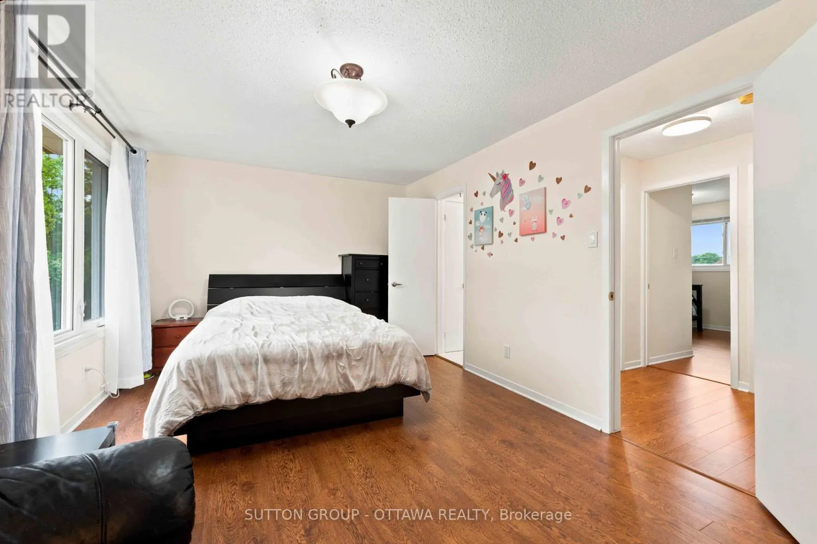 66 FIELDGATE DRIVE