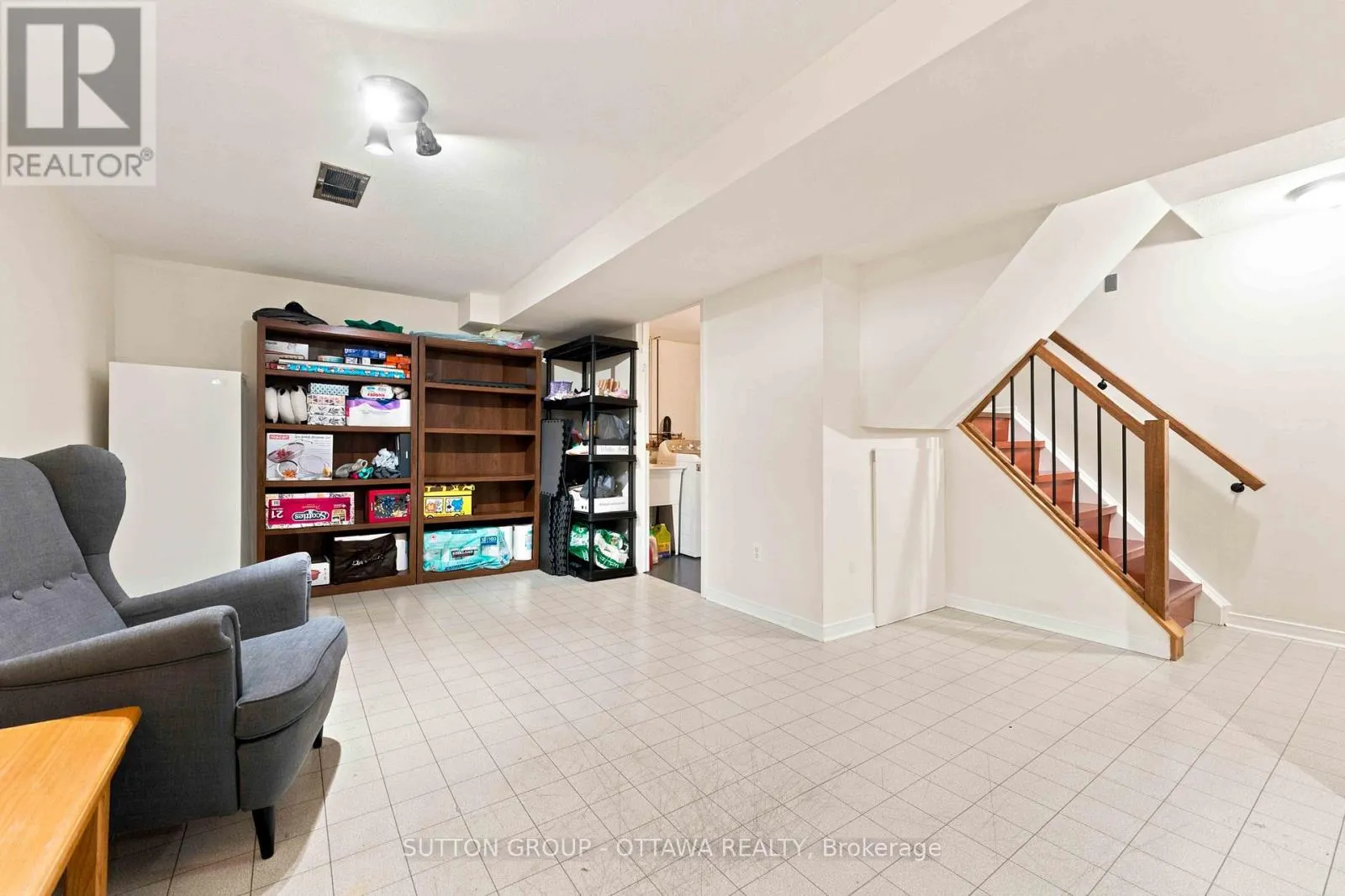 66 FIELDGATE DRIVE