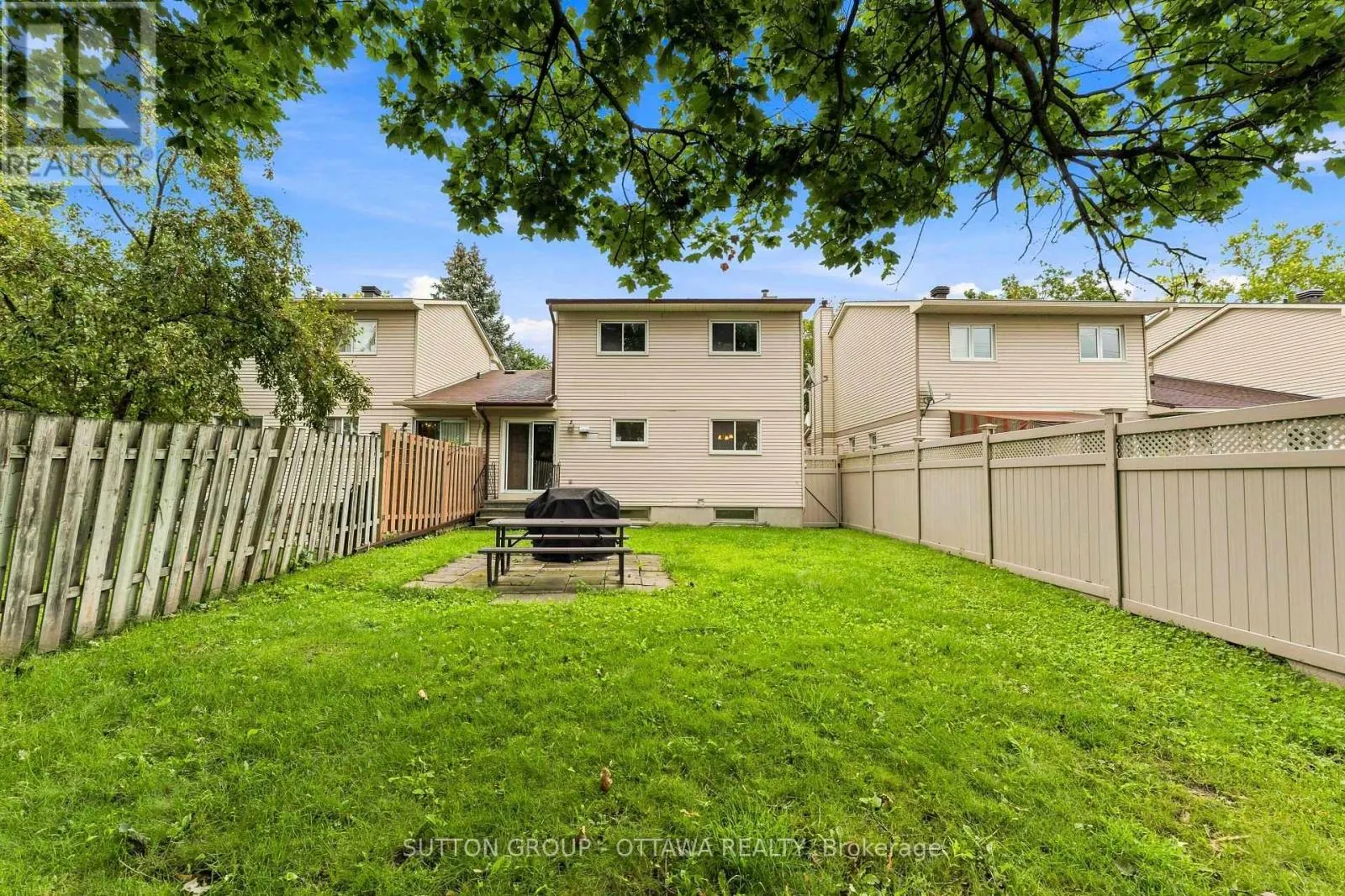 66 FIELDGATE DRIVE