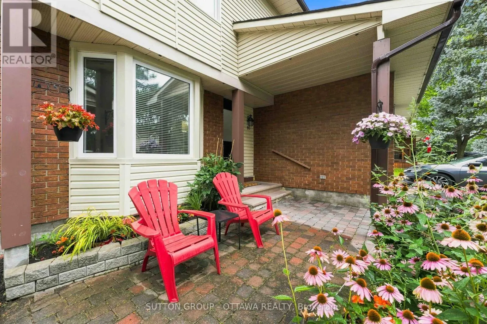 66 FIELDGATE DRIVE