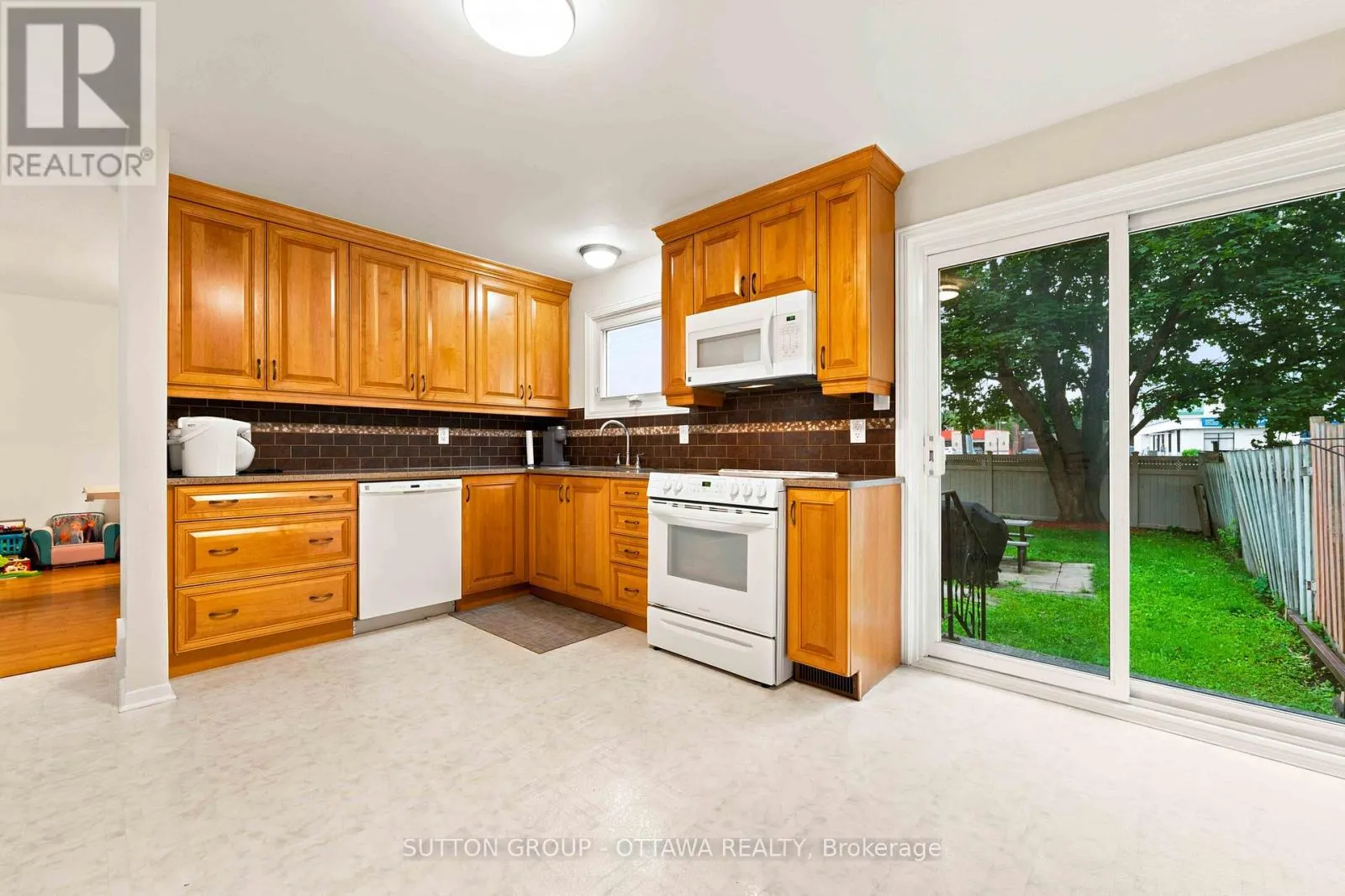 66 FIELDGATE DRIVE