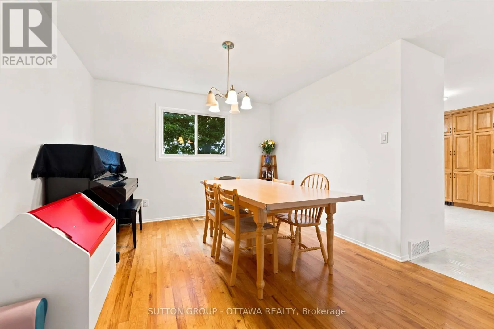 66 FIELDGATE DRIVE