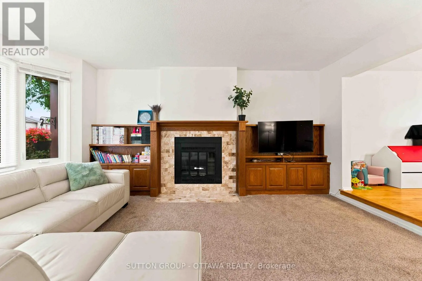 66 FIELDGATE DRIVE