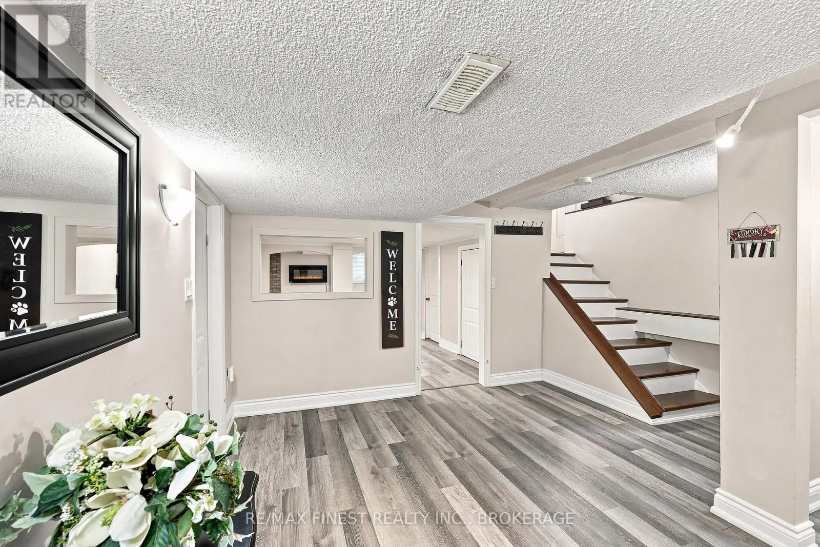 581 DIVISION STREET