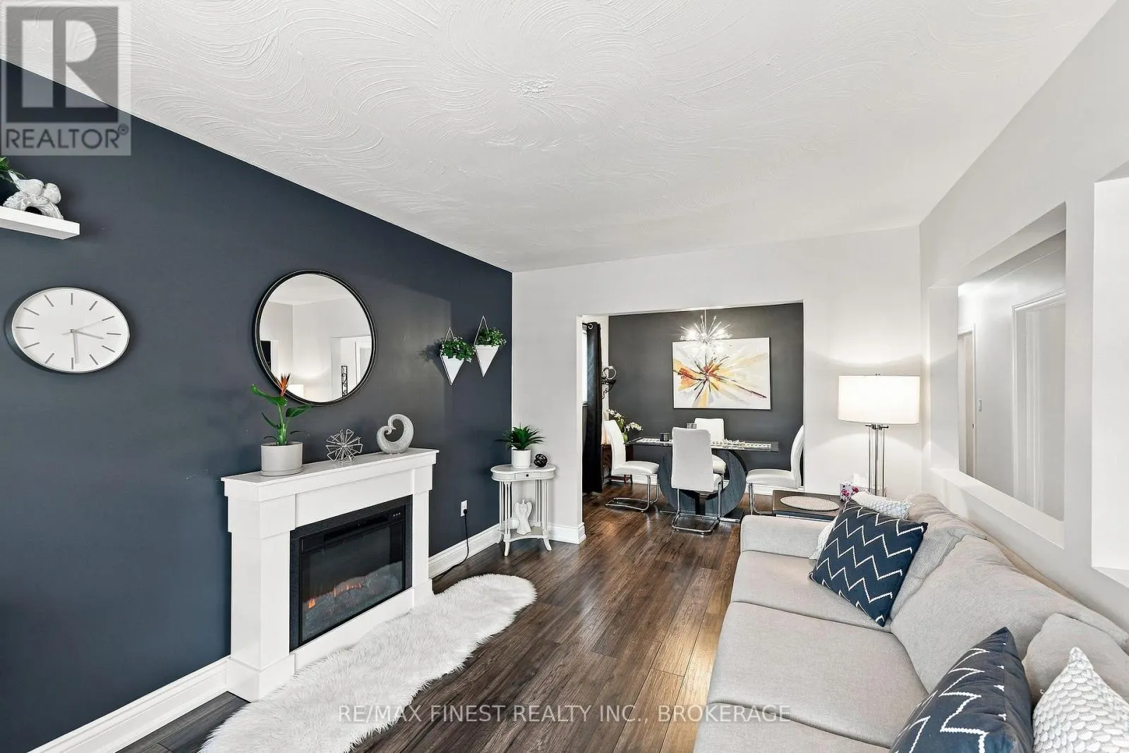 581 DIVISION STREET