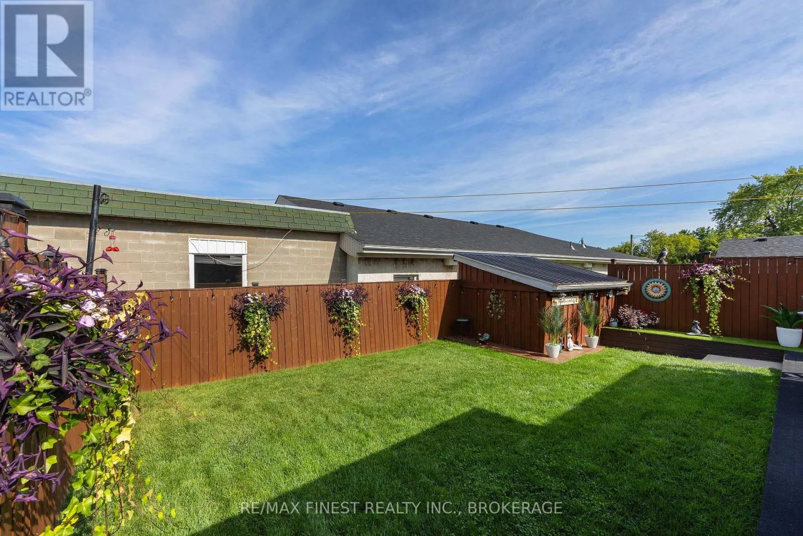 581 DIVISION STREET