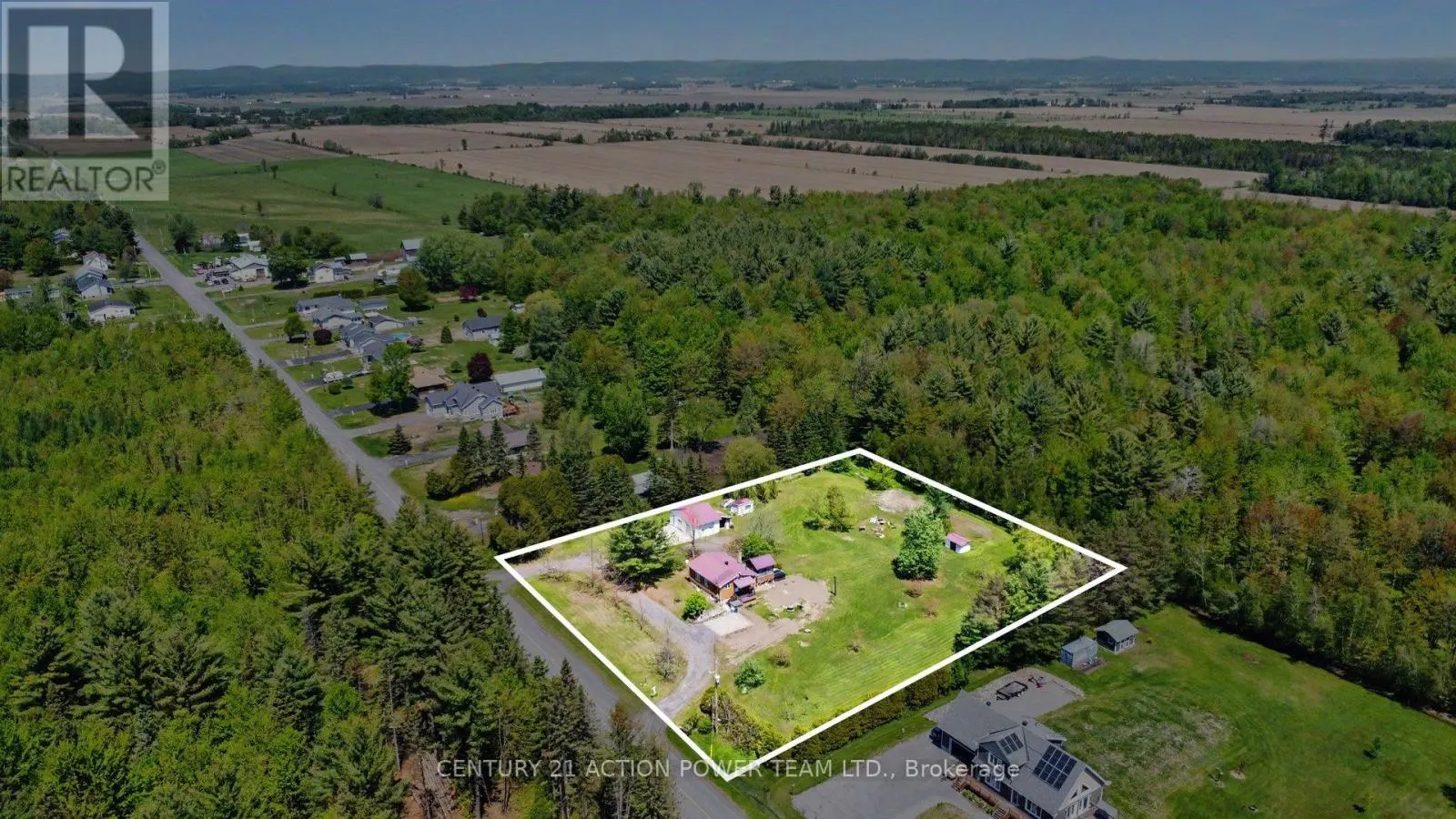 579 MONTEE LAJEUNESSE ROAD