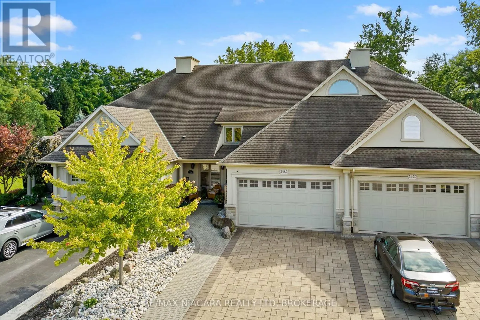 2487 WALKER COURT