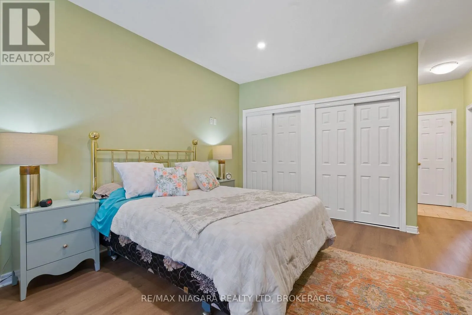 2487 WALKER COURT
