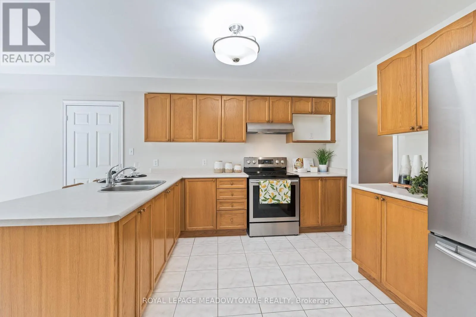 19 MCCULLOGH DRIVE