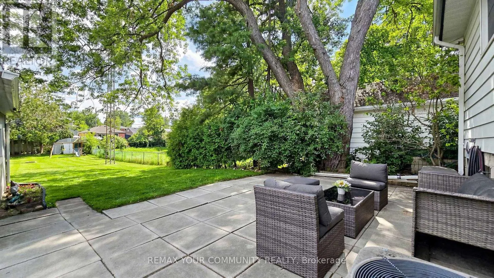 675 LUNDYS LANE