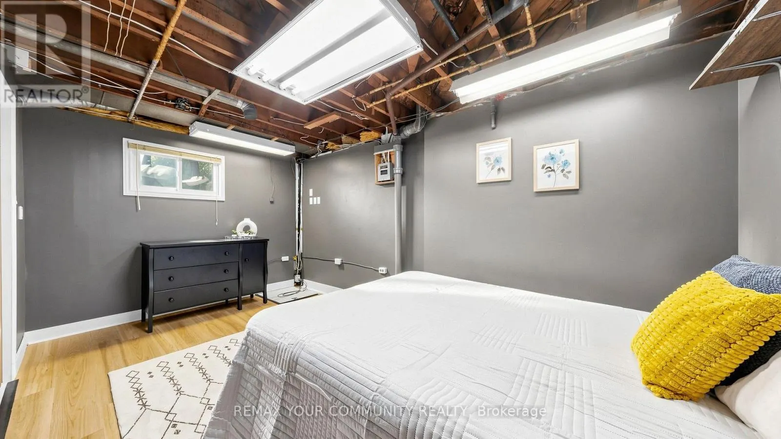 675 LUNDYS LANE