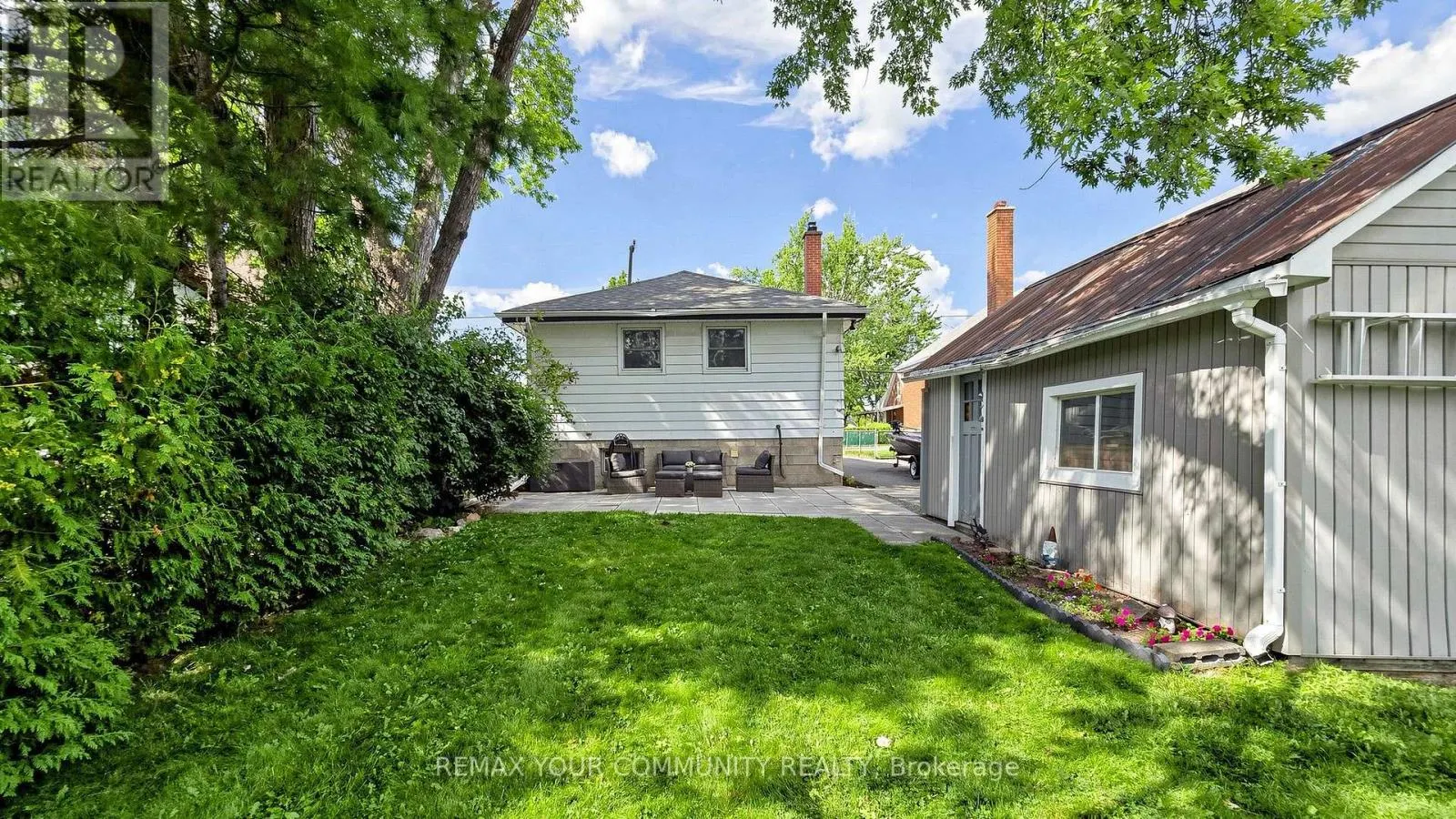 675 LUNDYS LANE