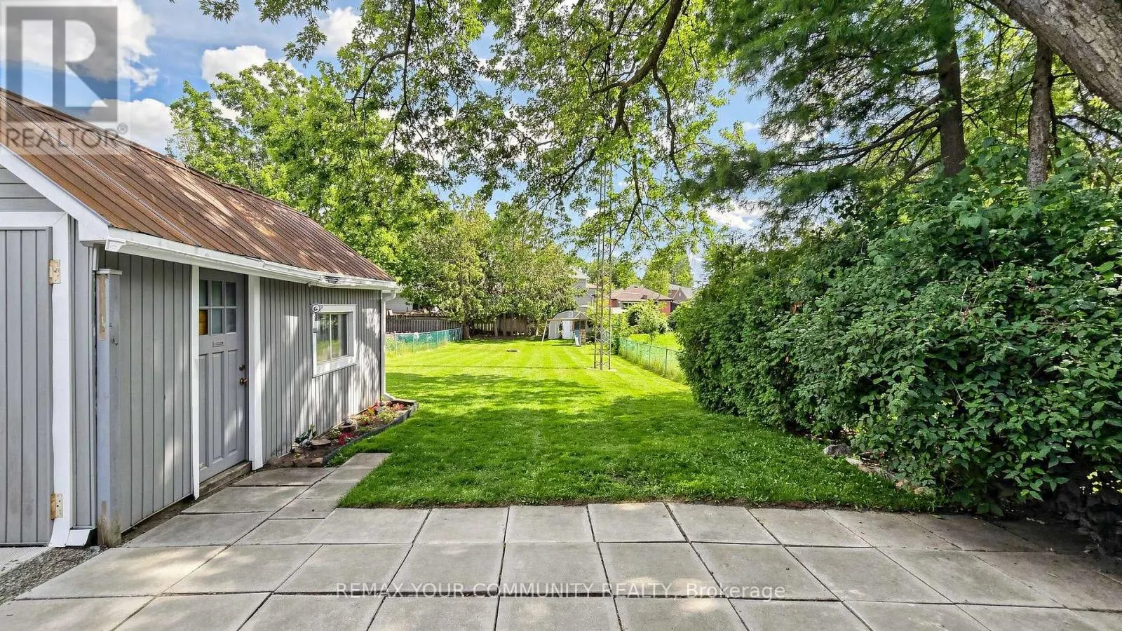 675 LUNDYS LANE