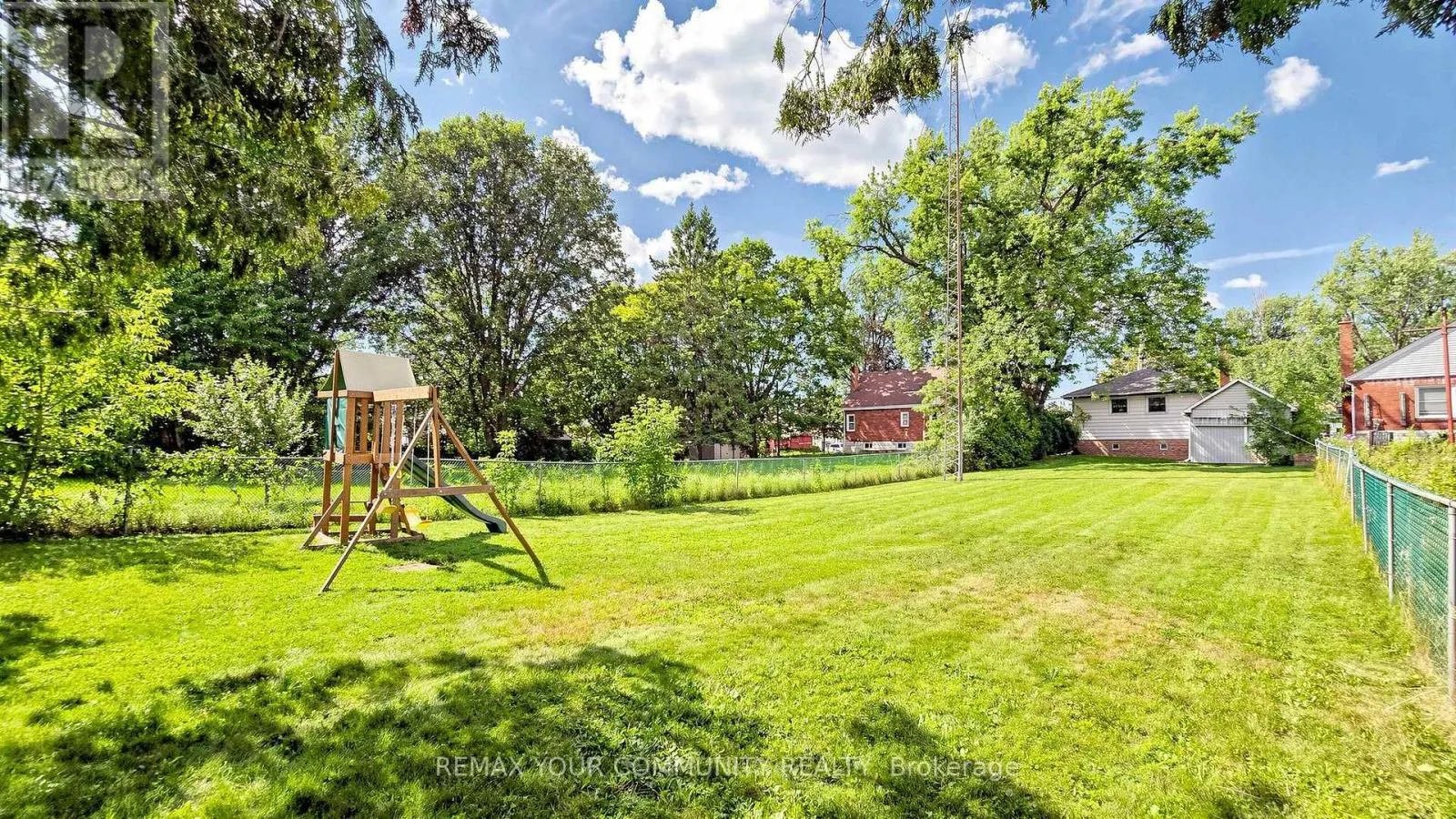 675 LUNDYS LANE
