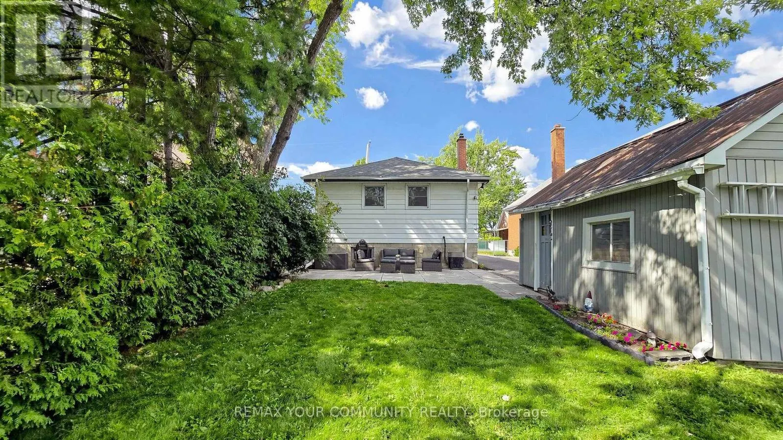 675 LUNDYS LANE