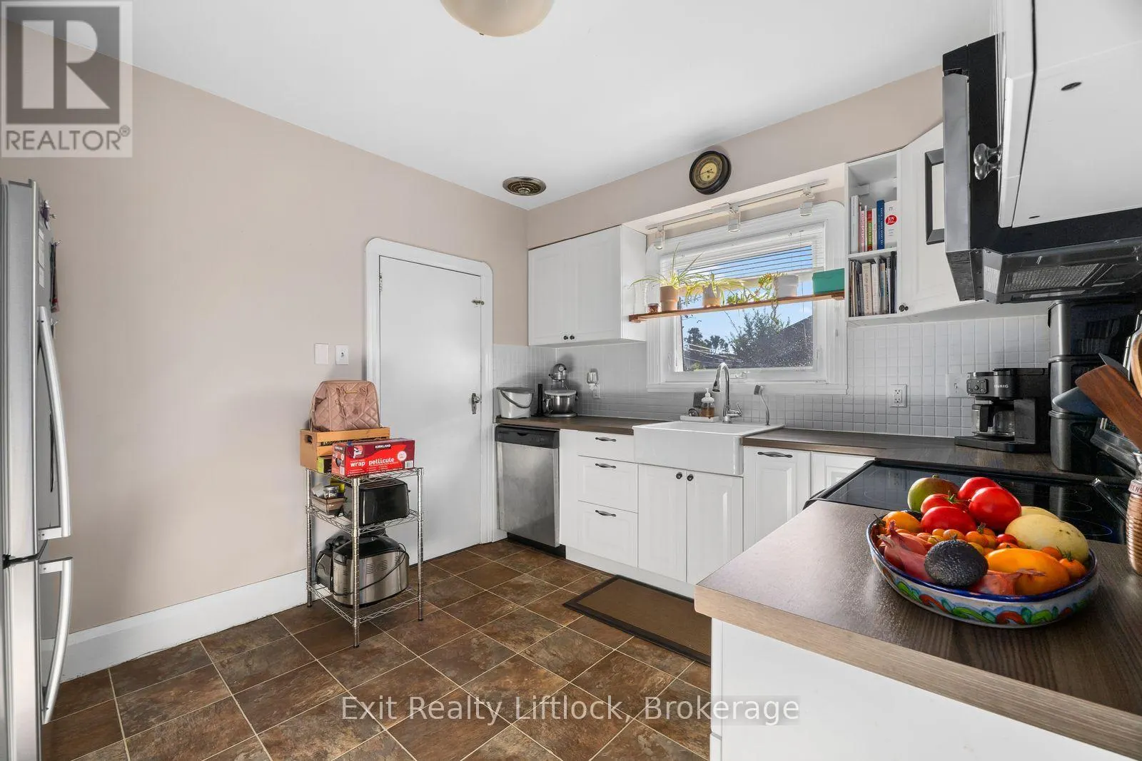545 BRAIDWOOD AVENUE