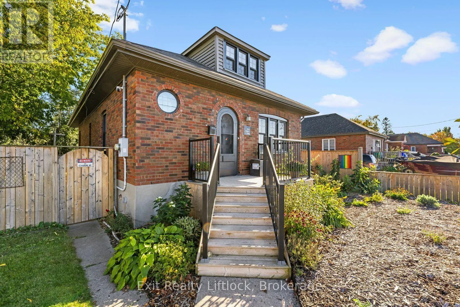 545 BRAIDWOOD AVENUE