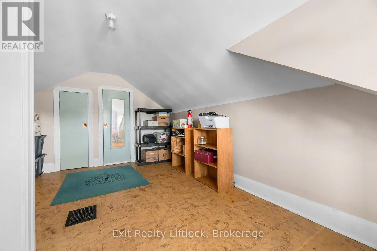 545 BRAIDWOOD AVENUE