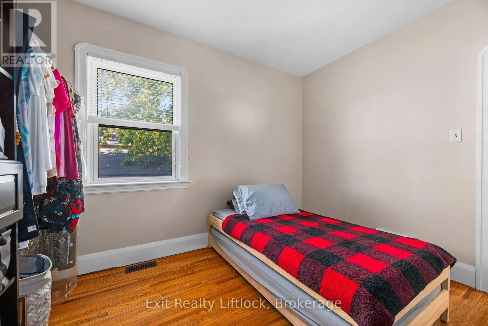 545 BRAIDWOOD AVENUE