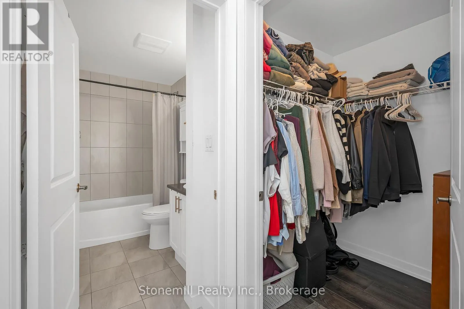 701 - 450 DUNDAS STREET E #701