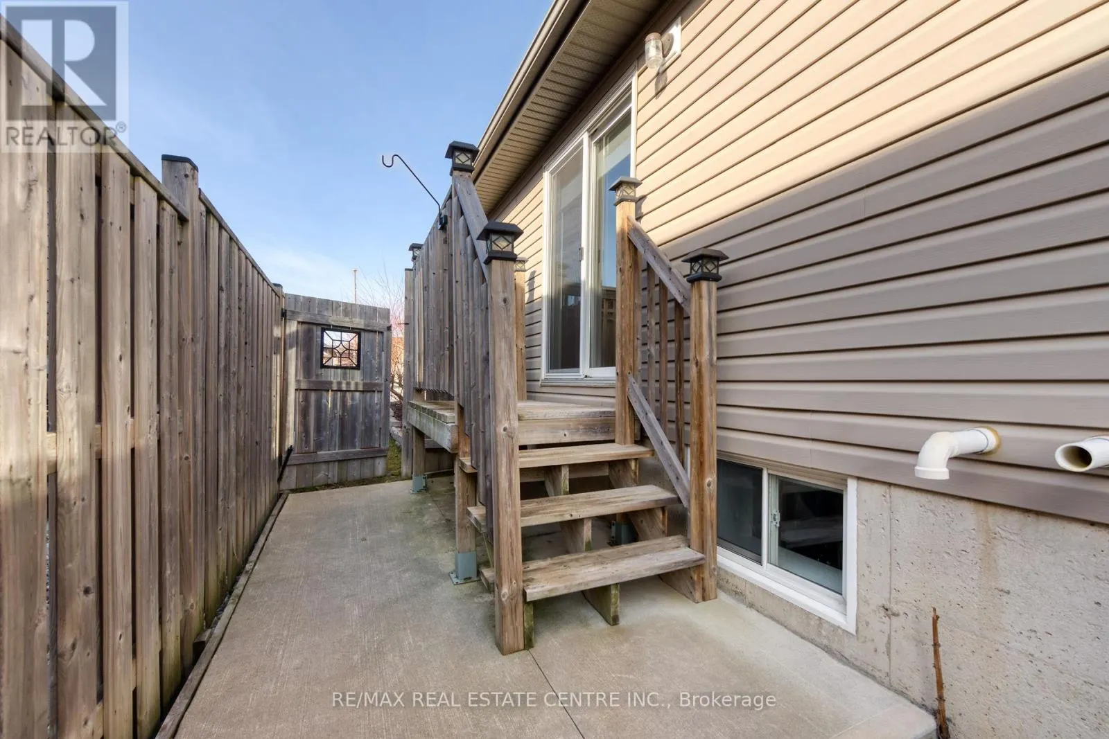 143 ANASTASIA BOULEVARD