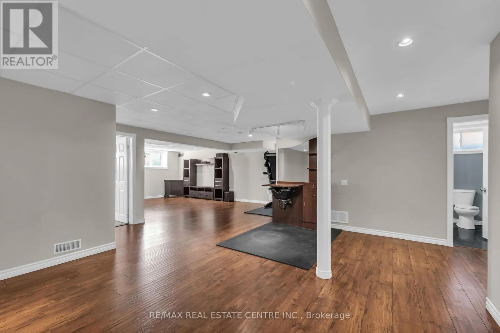 143 ANASTASIA BOULEVARD