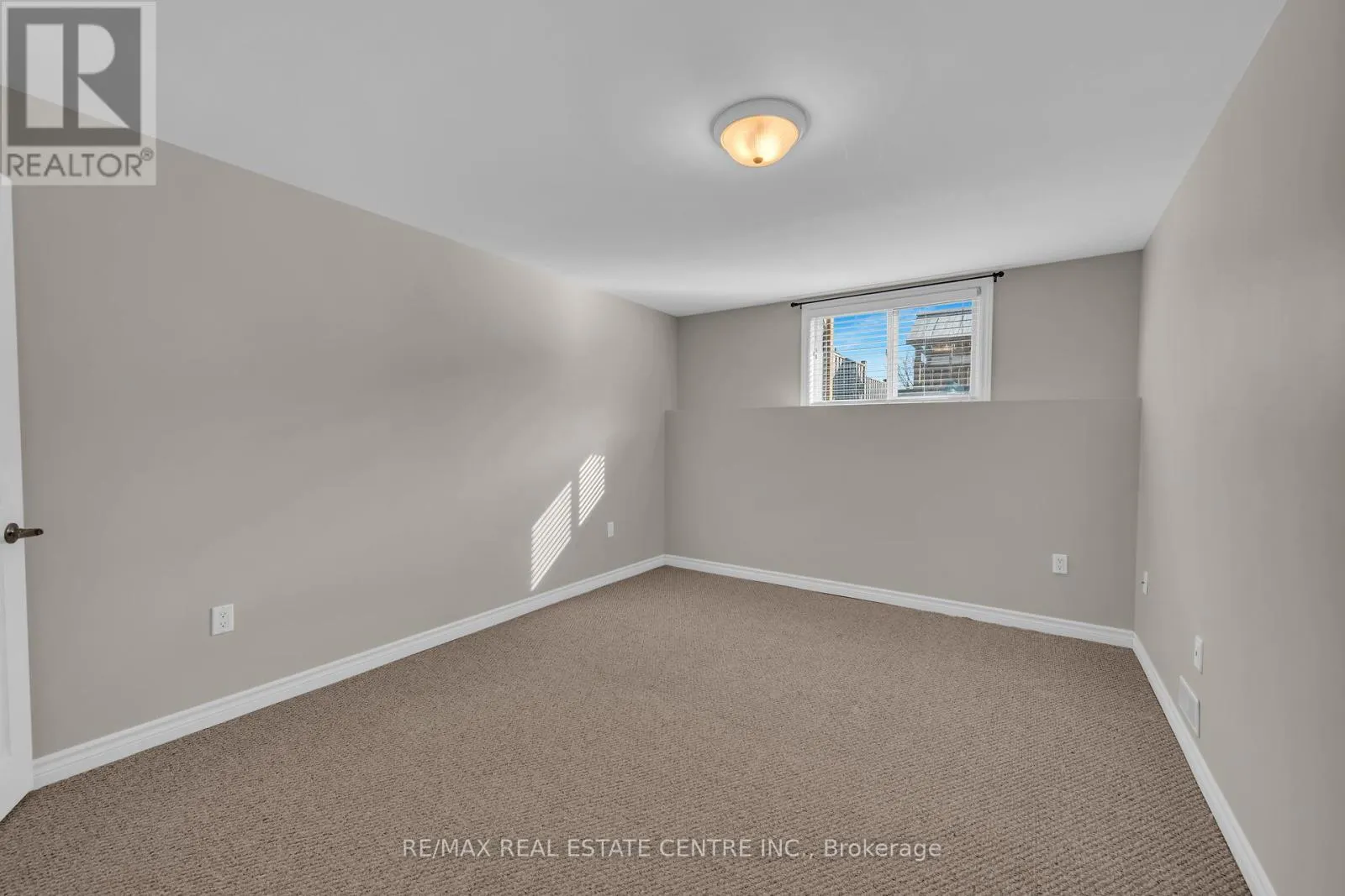 143 ANASTASIA BOULEVARD